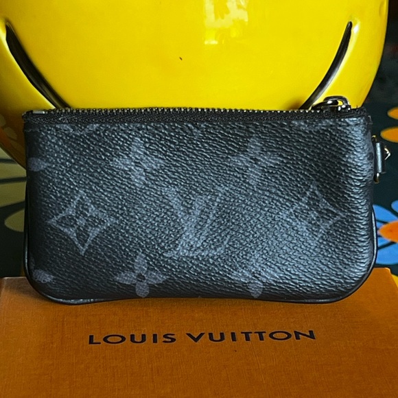 Louis V❌LIKE NEW❌Reverse Monogram Eclipse Trio Messenger Pouch - Picture 2 of 9